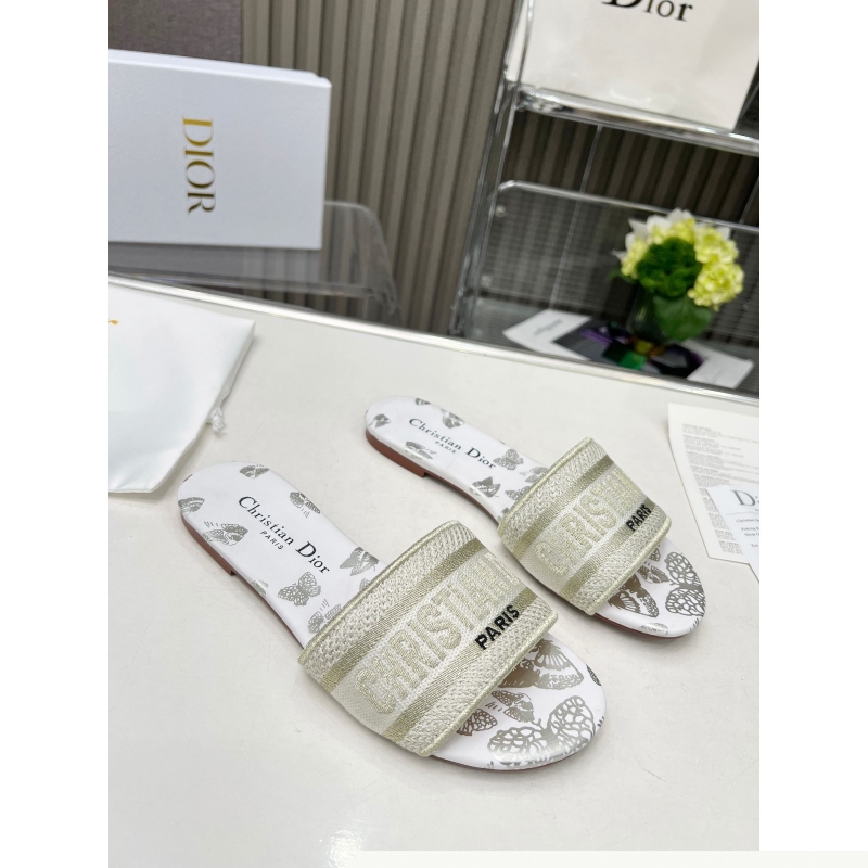 ch**an D*or slippers